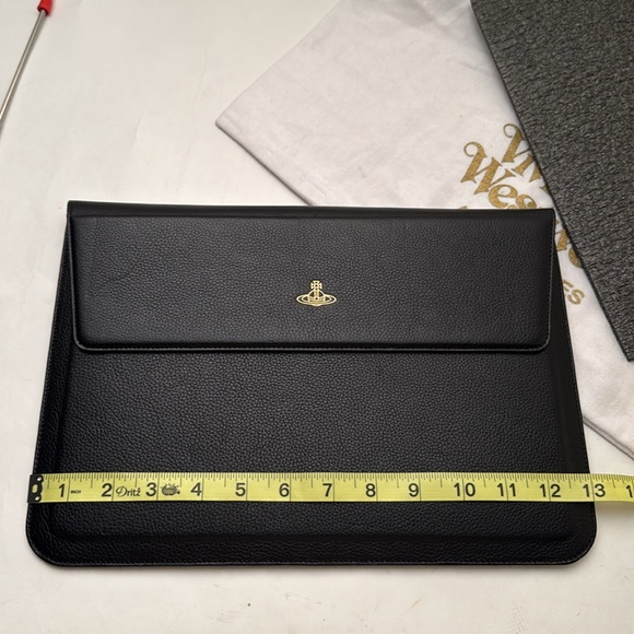 Vivienne Westwood SS19 NWT MACBOOK leather CASE 13” NEW - Picture 13 of 15
